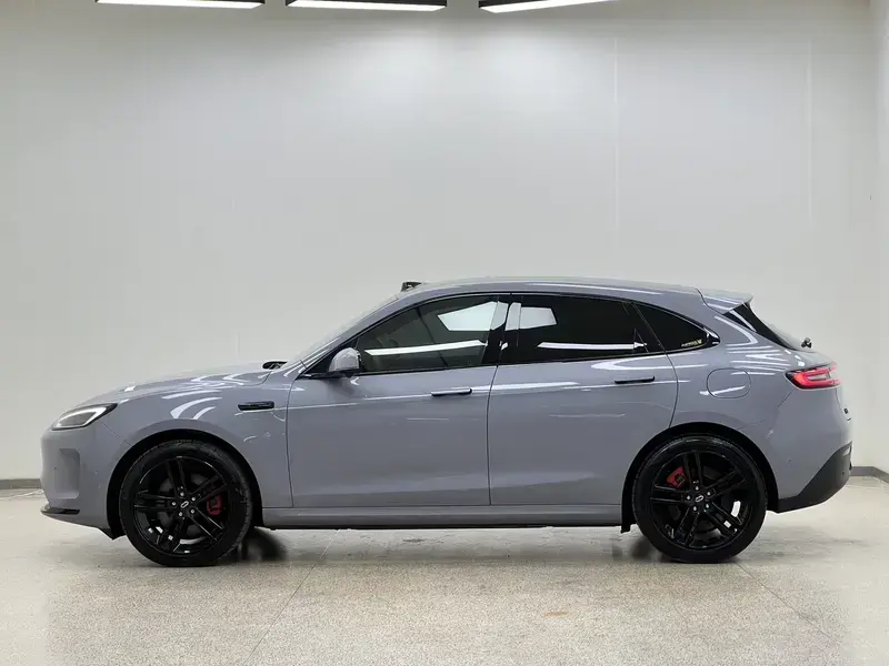 2024 Aito M5 с пробегом 19 500 км
