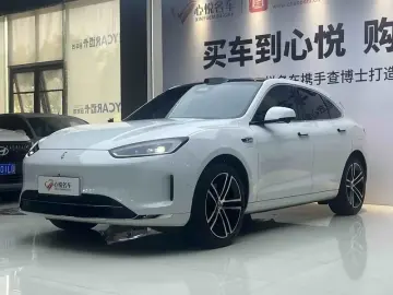 2025 Aito M5 с пробегом 14 000 км