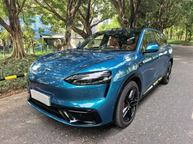 2026 Aito M6 с пробегом 4 000 км