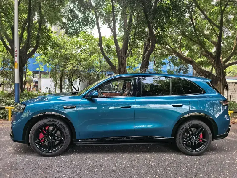 2026 Aito M6 с пробегом 4 000 км
