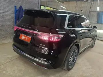 2025 Aito M8 с пробегом 29 400 км