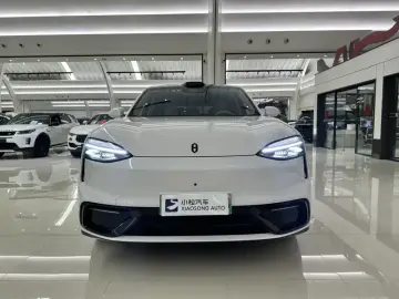 2026 Aito M6 с пробегом 12 400 км