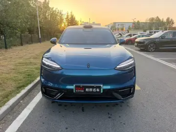 2026 Aito M6 с пробегом 7 700 км