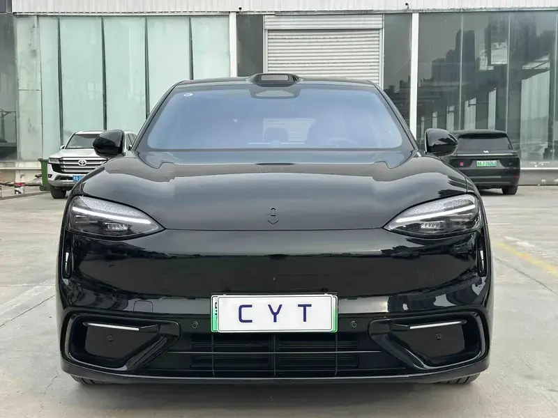2026 Aito M6 с пробегом 3 000 км