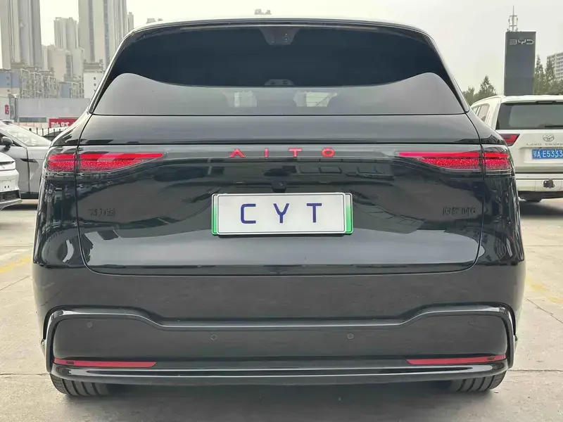 2026 Aito M6 с пробегом 3 000 км