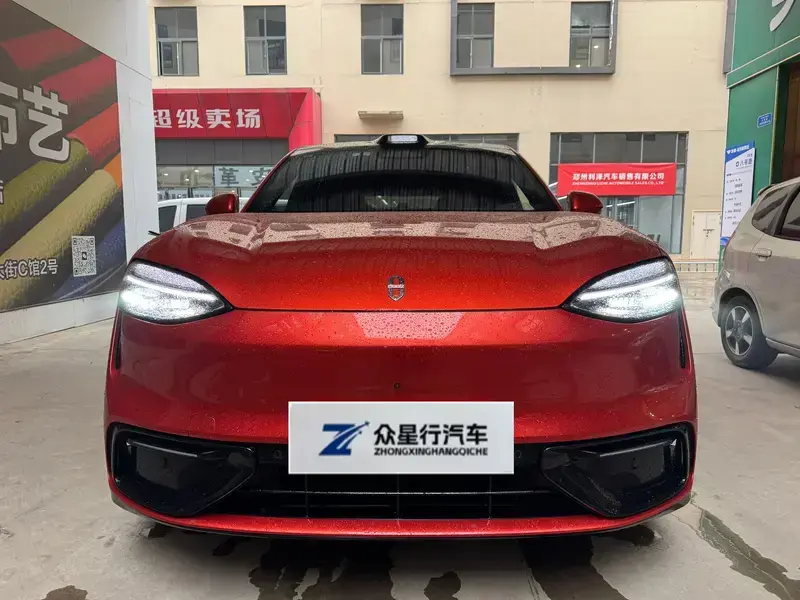 2026 Aito M6 с пробегом 3 700 км