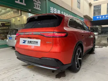 2026 Aito M6 с пробегом 3 700 км