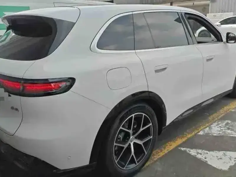 2026 Aito M6 с пробегом 6 000 км