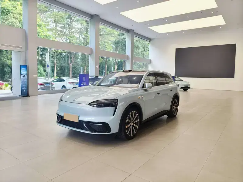 2026 Aito M6 с пробегом 7 800 км