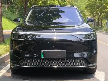 2025 Aito M8 с пробегом 21 000 км