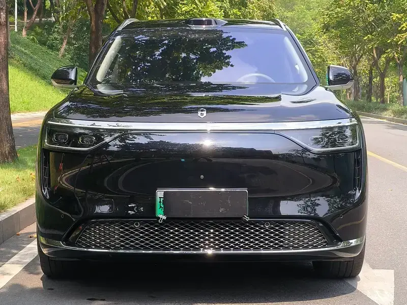 2025 Aito M8 с пробегом 21 000 км
