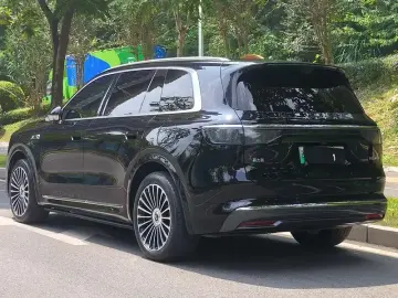 2025 Aito M8 с пробегом 21 000 км