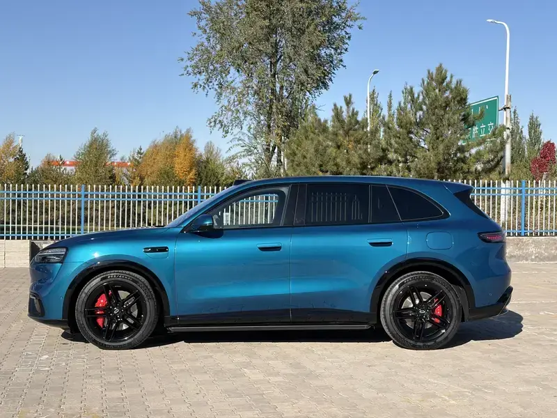 2026 Aito M6 с пробегом 8 000 км