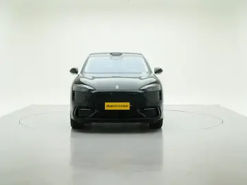 2026 Aito M6 с пробегом 9 700 км