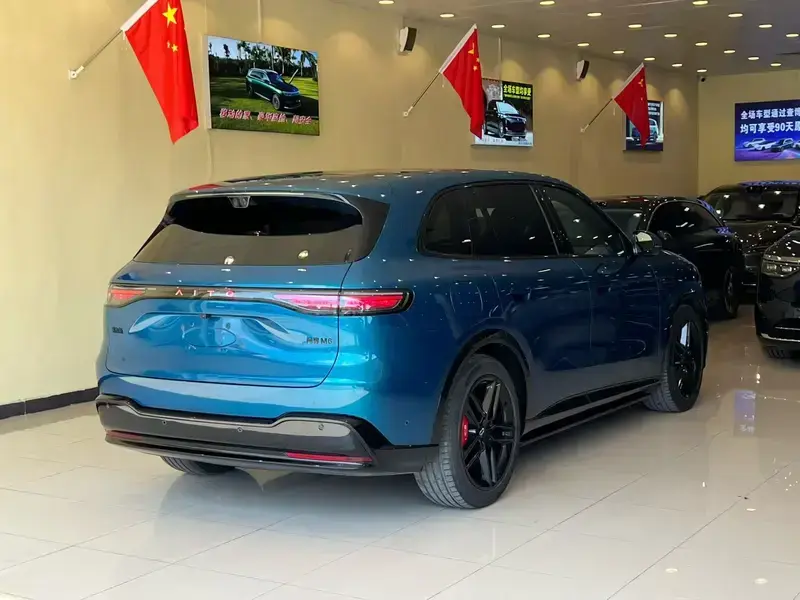 2026 Aito M6 с пробегом 3 000 км