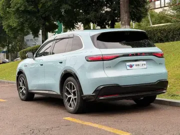 2026 Aito M6 с пробегом 12 000 км