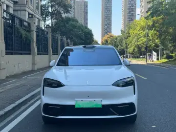 2026 Aito M6 с пробегом 2 300 км