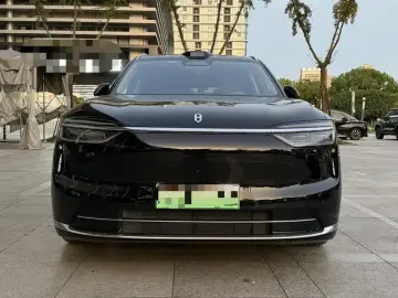2026 Aito M7 с пробегом 8 000 км