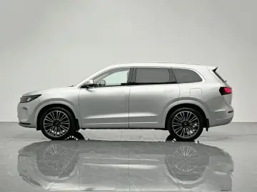 2024 Aito M7 с пробегом 32 500 км