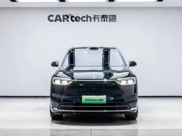2026 Aito M7 с пробегом 8 500 км