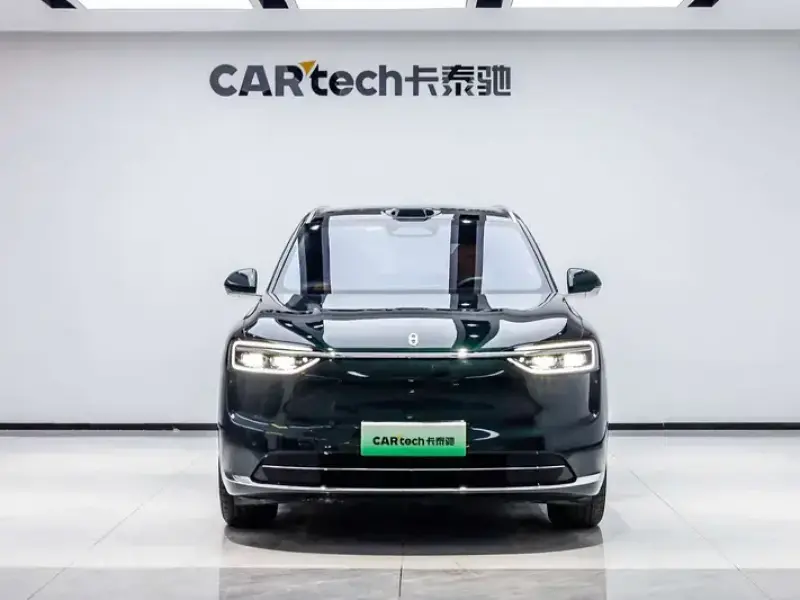 2026 Aito M7 с пробегом 8 500 км