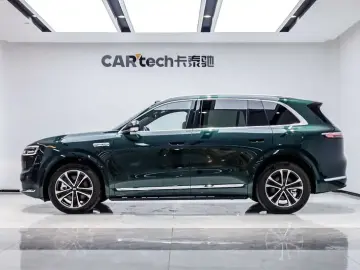 2026 Aito M7 с пробегом 8 500 км