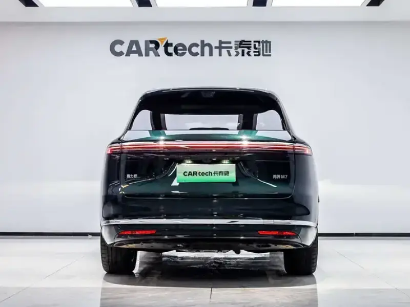 2026 Aito M7 с пробегом 8 500 км