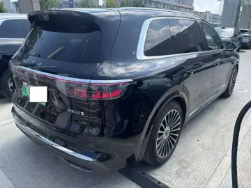 2025 Aito M8 с пробегом 44 000 км