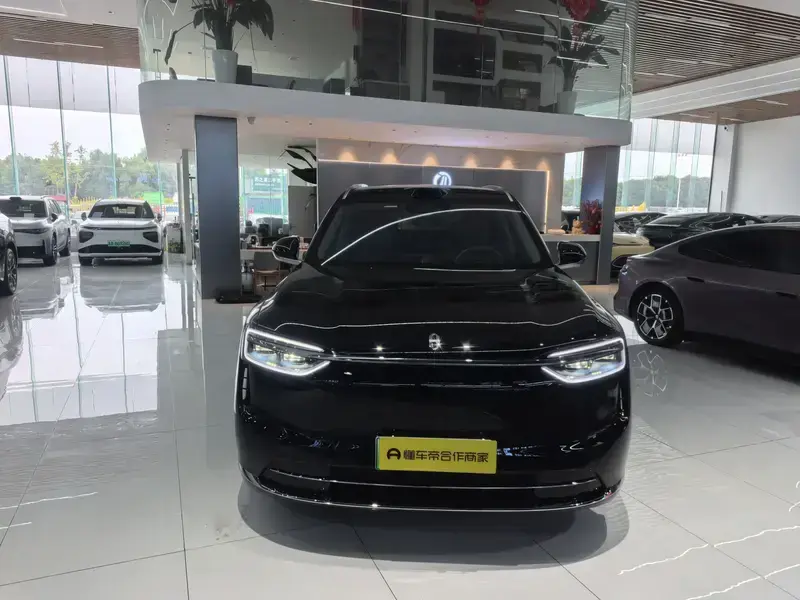 2026 Aito M7 с пробегом 11 000 км