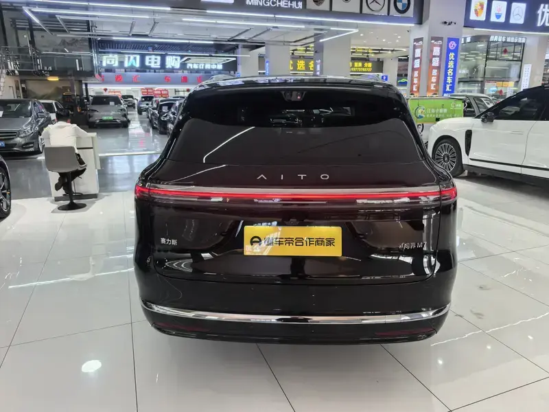 2026 Aito M7 с пробегом 11 000 км
