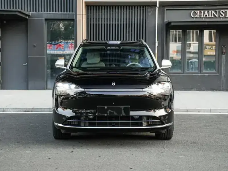 2024 Aito M9 с пробегом 40 000 км
