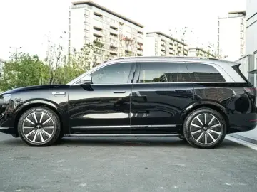 2024 Aito M9 с пробегом 40 000 км