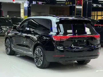 2024 Aito M9 с пробегом 45 000 км