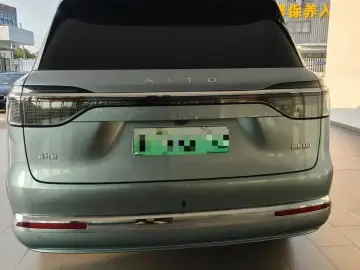 2026 Aito M9 с пробегом 3 000 км