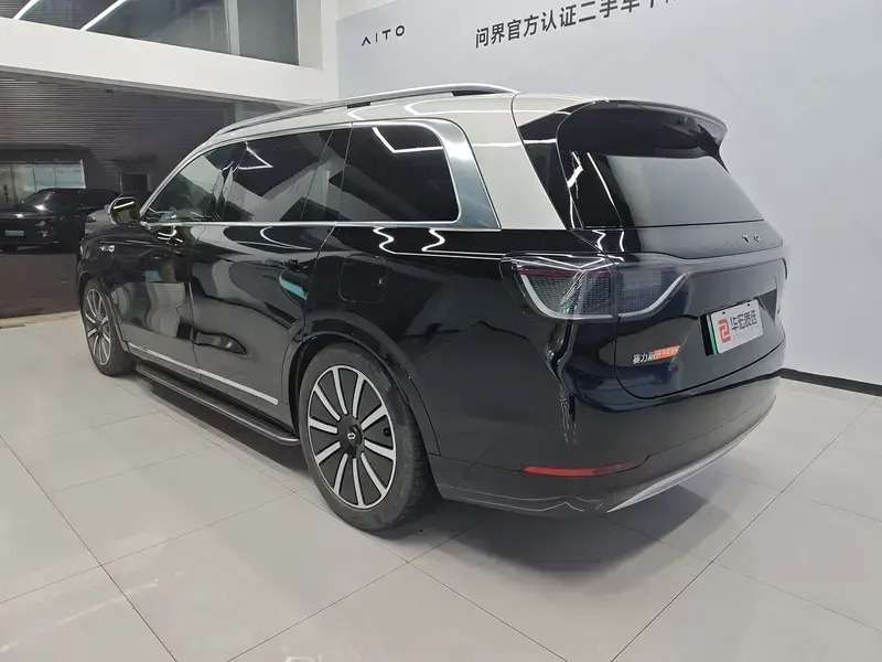 2024 Aito M9 с пробегом 31 900 км
