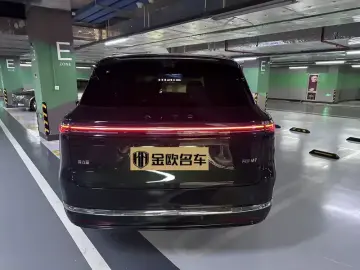 2026 Aito M7 с пробегом 6 000 км
