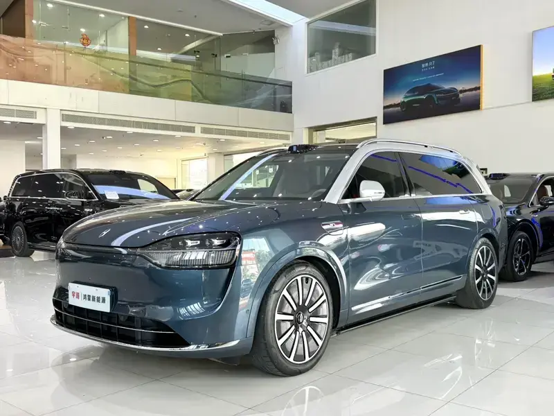 2024 Aito M9 с пробегом 43 000 км