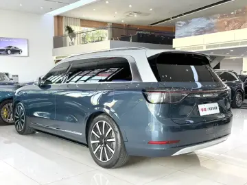 2024 Aito M9 с пробегом 43 000 км