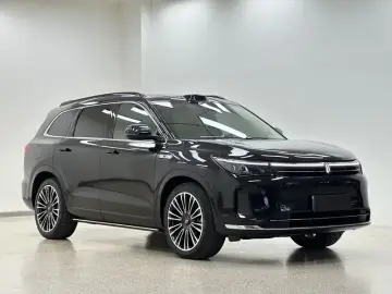 2024 Aito M7 с пробегом 40 500 км