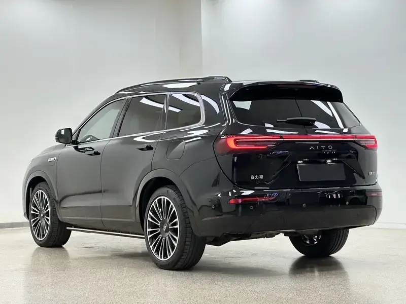 2024 Aito M7 с пробегом 40 500 км