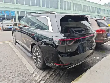 2024 Aito M9 с пробегом 30 000 км