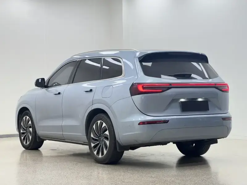 2024 Aito M7 с пробегом 83 200 км