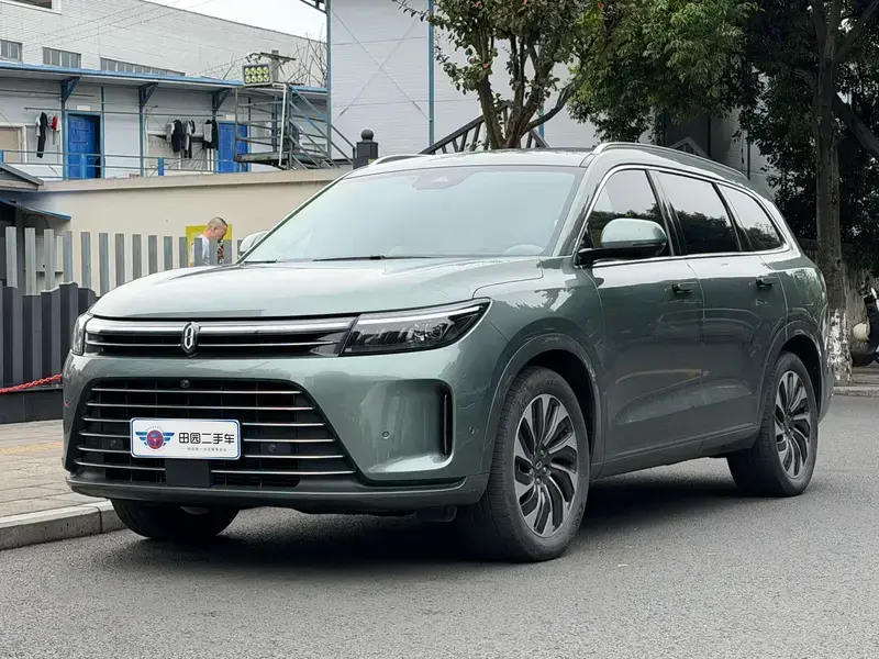 2024 Aito M7 с пробегом 65 000 км