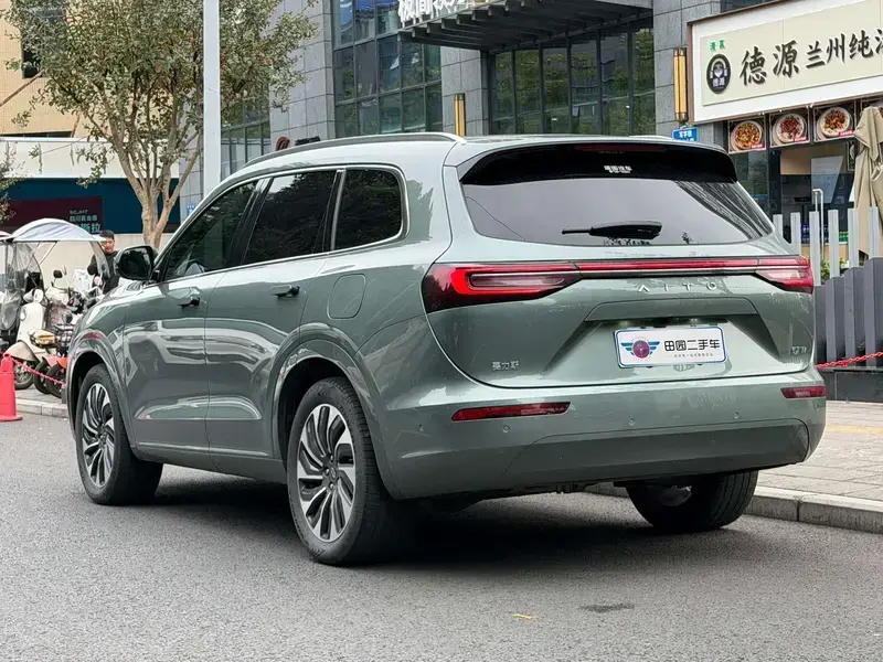 2024 Aito M7 с пробегом 65 000 км