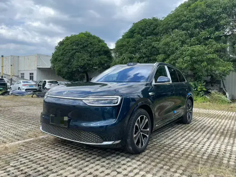 2026 Aito M7 с пробегом 13 000 км