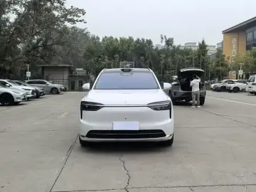 2026 Aito M7 с пробегом 9 900 км