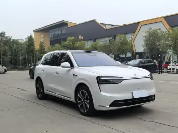 2026 Aito M7 с пробегом 9 900 км