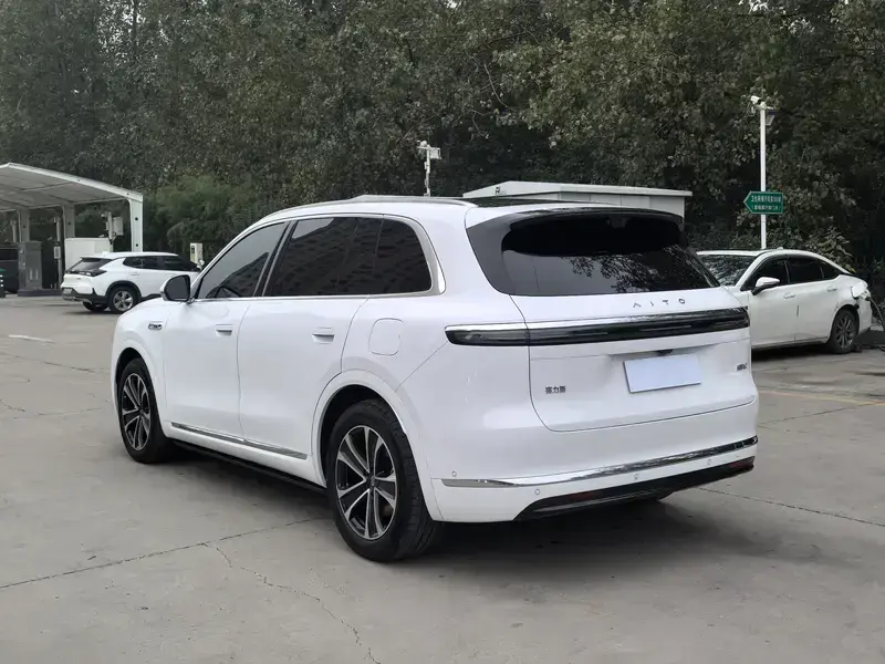 2026 Aito M7 с пробегом 9 900 км