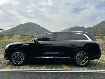 2025 Aito M9 с пробегом 15 000 км