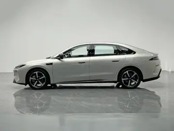2026 Arcfox S3 с пробегом 3 900 км